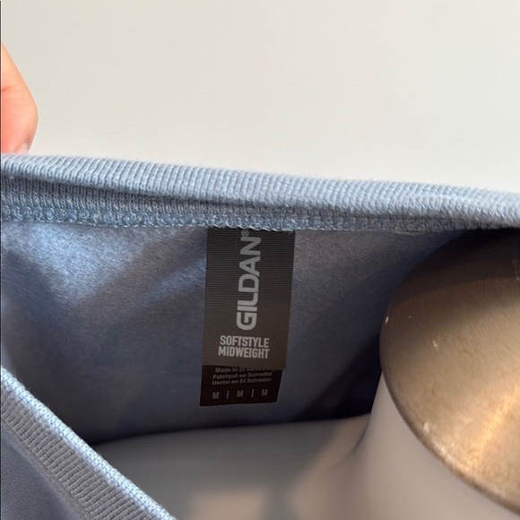 Gildan Medium Newport News Virginia Soft Midweight Floral Blue Sweatshirt - Picture 6 of 9